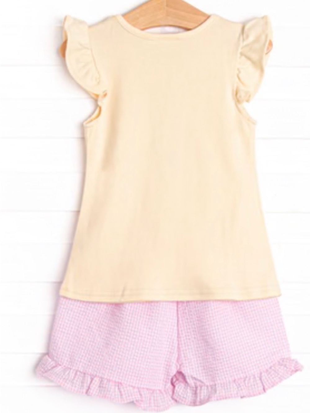 Stitchy Fish Girl 5 Seahorse Season Applique Yellow Ruffle Top/ Pink Short Set - Picture 3 of 16